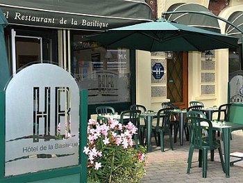 Hotel Logis Hotel & Restaurant De La Basilique 3*